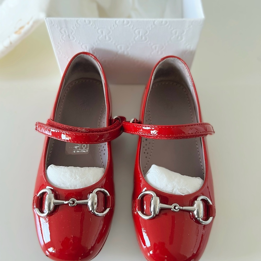 New Gucci Patent Leather Ballerina Shoe- European Size 24; US Size 8